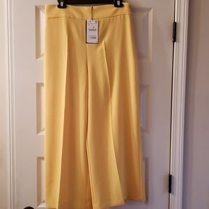 Zara yellow culottes sz US large.